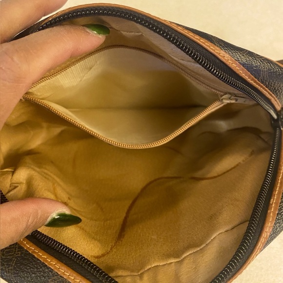 Bally | Bags | Euc Vintage Bally Crossbody Canvas Logo Bag  BALLY Crossbody/Shoulder Bag, Vintage. EUC